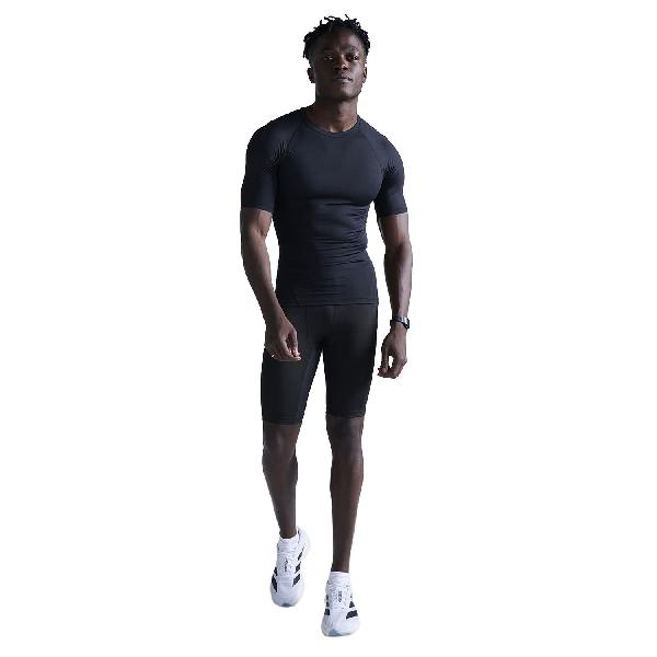 Foto van 2XU Core compression hardloopshirt korte mouw Black heren