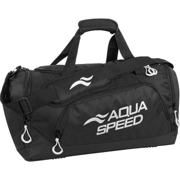 Foto van Aqua Speed Duurzame Lichtgewicht Sporttas / Zwemtas - Zwart - Maat M (48x25x29 cm) - 34L - Hoogwaardig Polyester
