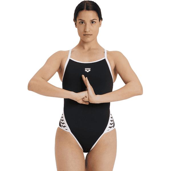 Foto van Arena Woman Superfly Back Solid Swimsuit Black